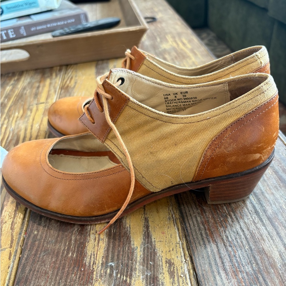 Stylish Tan and Brown Women's Shoes